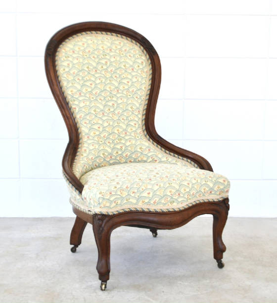 19thcenturyblueyellowfloralscallopedpatternupholsteredspoonbacksidechairshs0050000200913.jpg