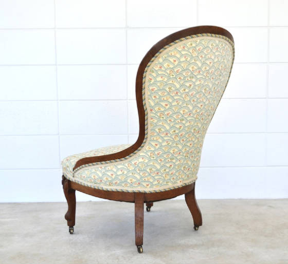 19thcenturyblueyellowfloralscallopedpatternupholsteredspoonbacksidechairshs0050000200915.jpg