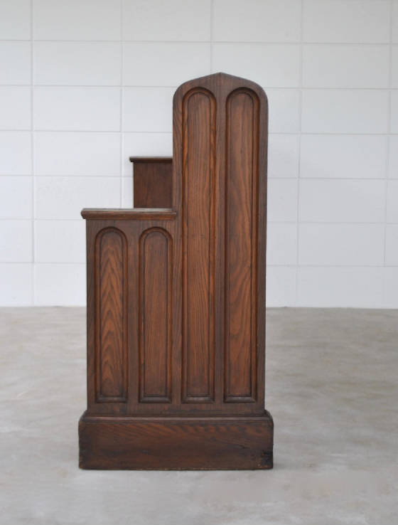 early20thcenturylongwoodenbenchwitharmsandhighbackcsv0030000200404.jpg