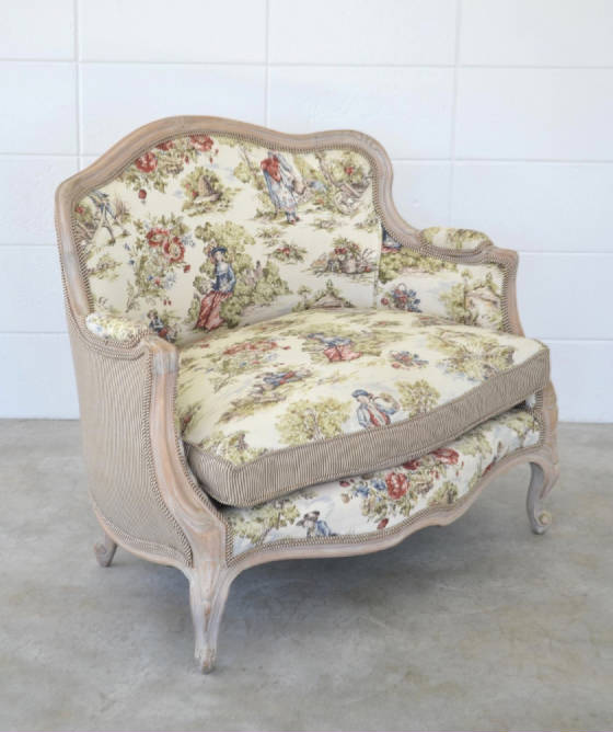 louisxvstyleupholsteredsetteehtv0050000200922.jpg