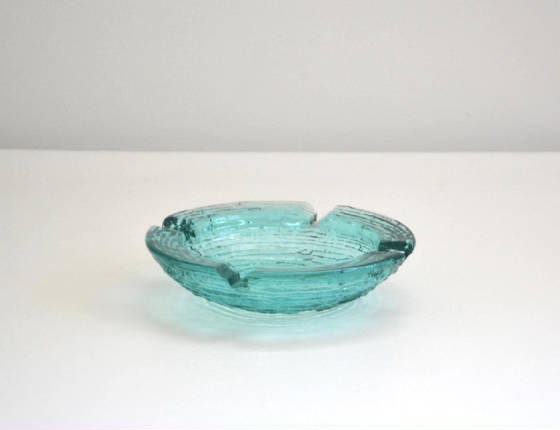 midcenturyazuretexturedartglasstraywes008000220022b3.jpg