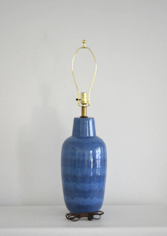 midcenturybluebandeddripglazedjarformtablelampvht0010001200324.jpg