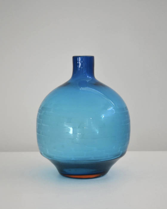 midcenturyblueglasbottleformvasejcs000100120082b4.jpg