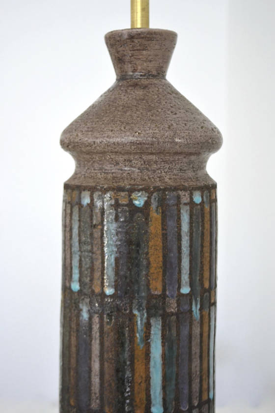 midcenturybrownelongatedceramictablelampwithabstractpolychromeshapesjam0050001200916.jpg