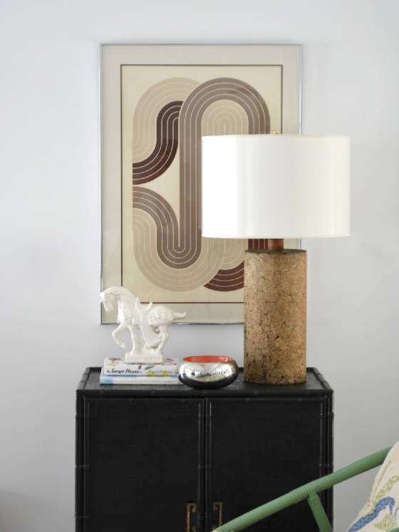 midcenturycylindricalformcorktablelampshs0060000200922.jpg