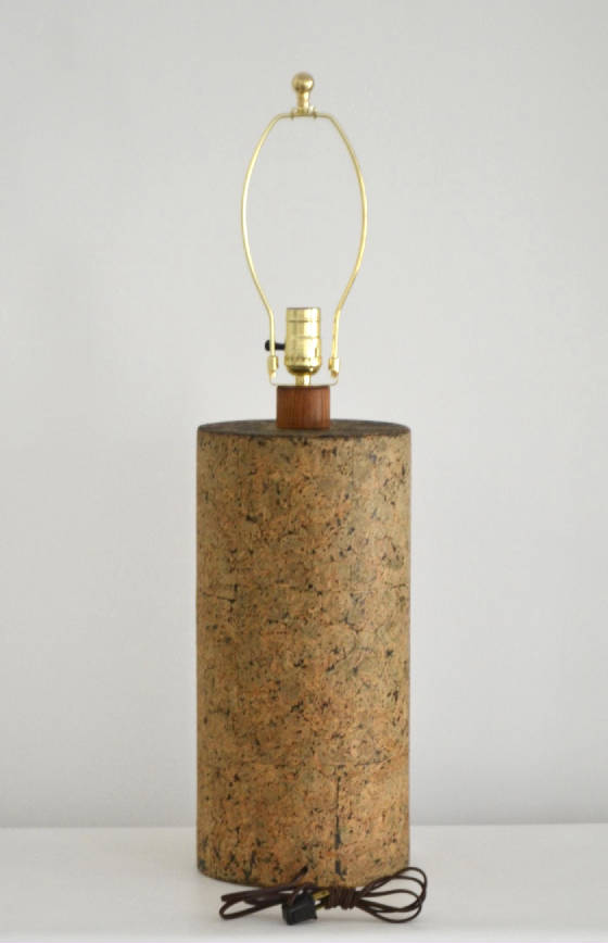 midcenturycylindricalformcorktablelampshs0060000200925.jpg