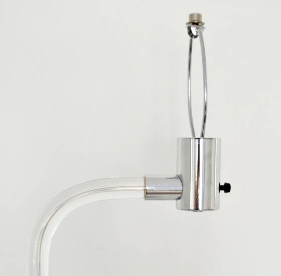 midcenturyluciteandchrometablelampbypeterhamburgerpss003000910062a7.jpg