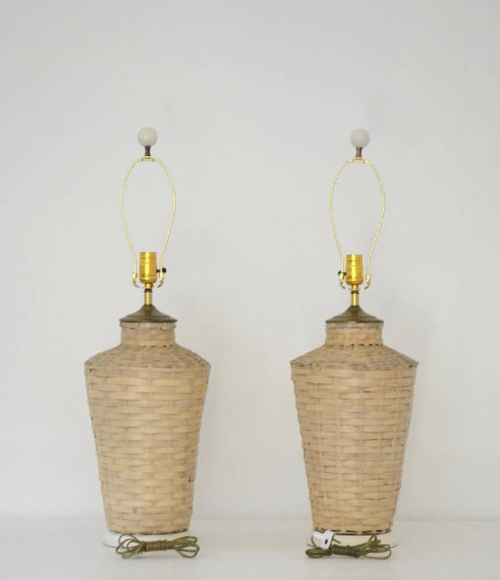 pairofmidcenturywovenrattanbasketformtablelampsonwhitelaqueredbasesbgs0080002200405.jpg