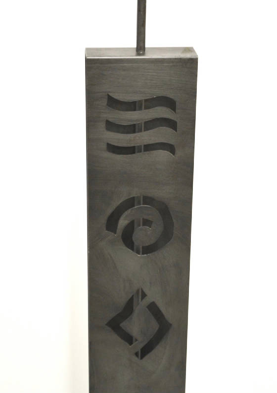 postmoderncutgraphicsteelfloorlampbyrobertsonnemanhps0021009100308.jpg