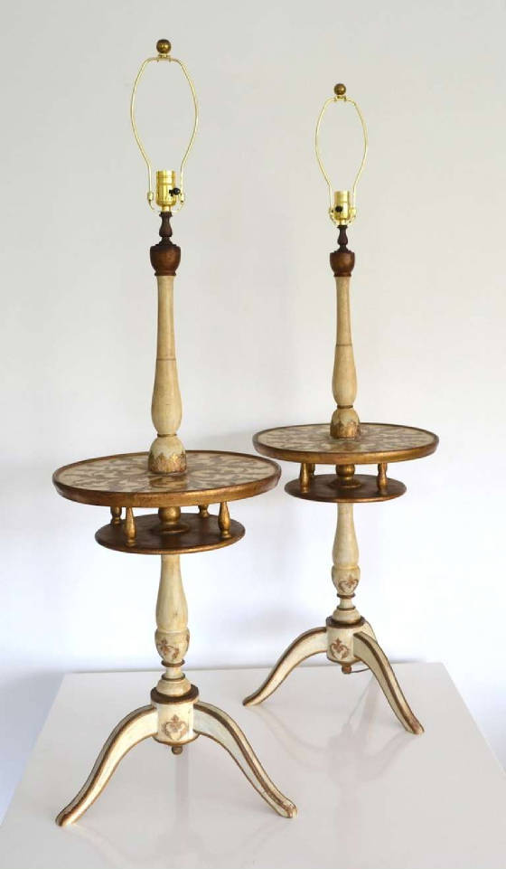 FLTS002000210021/VenetianTableLamps1a_l.jpg