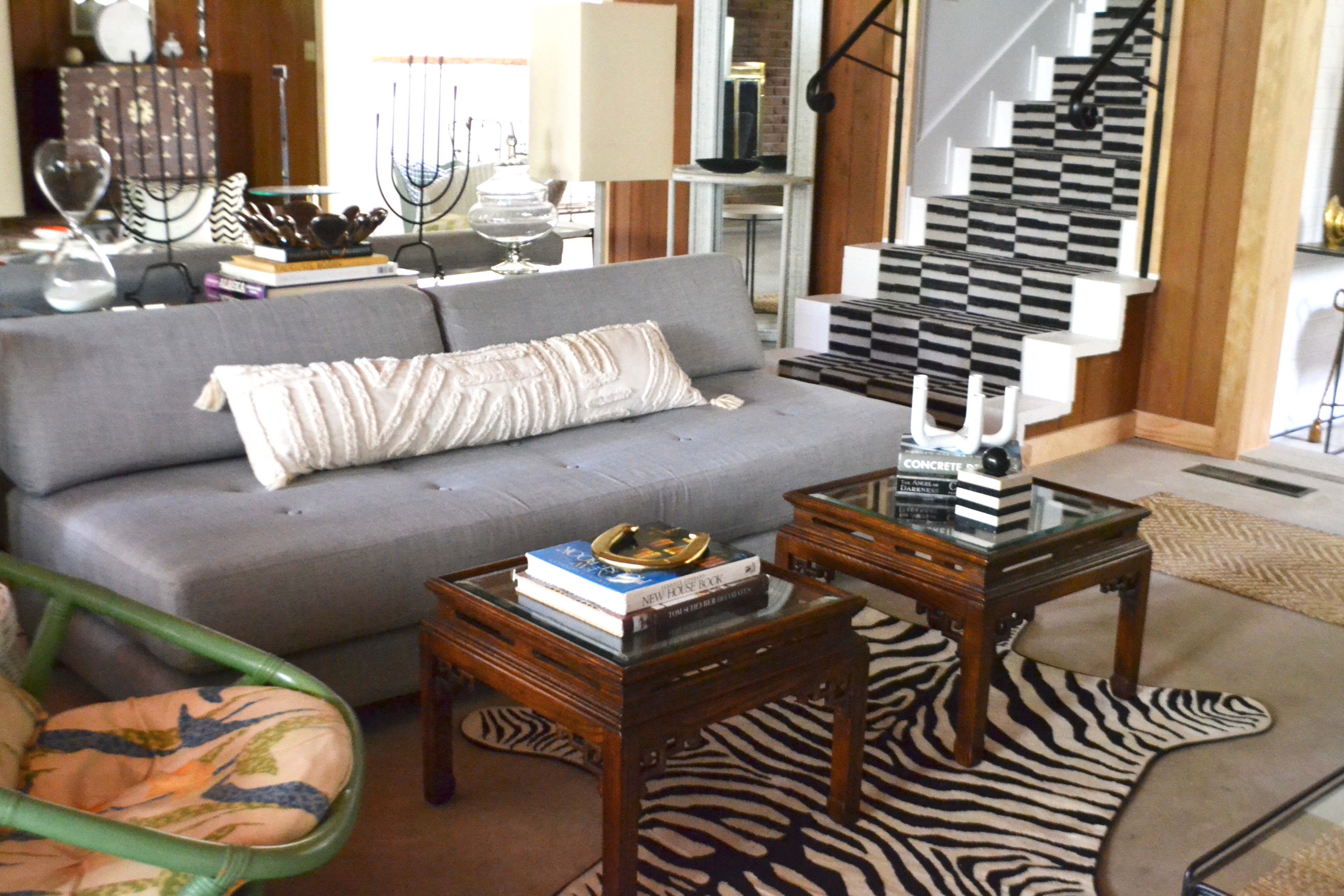 pairofhollywoodregencyasianinspiredwoodensidetablespmdgimage2.jpg