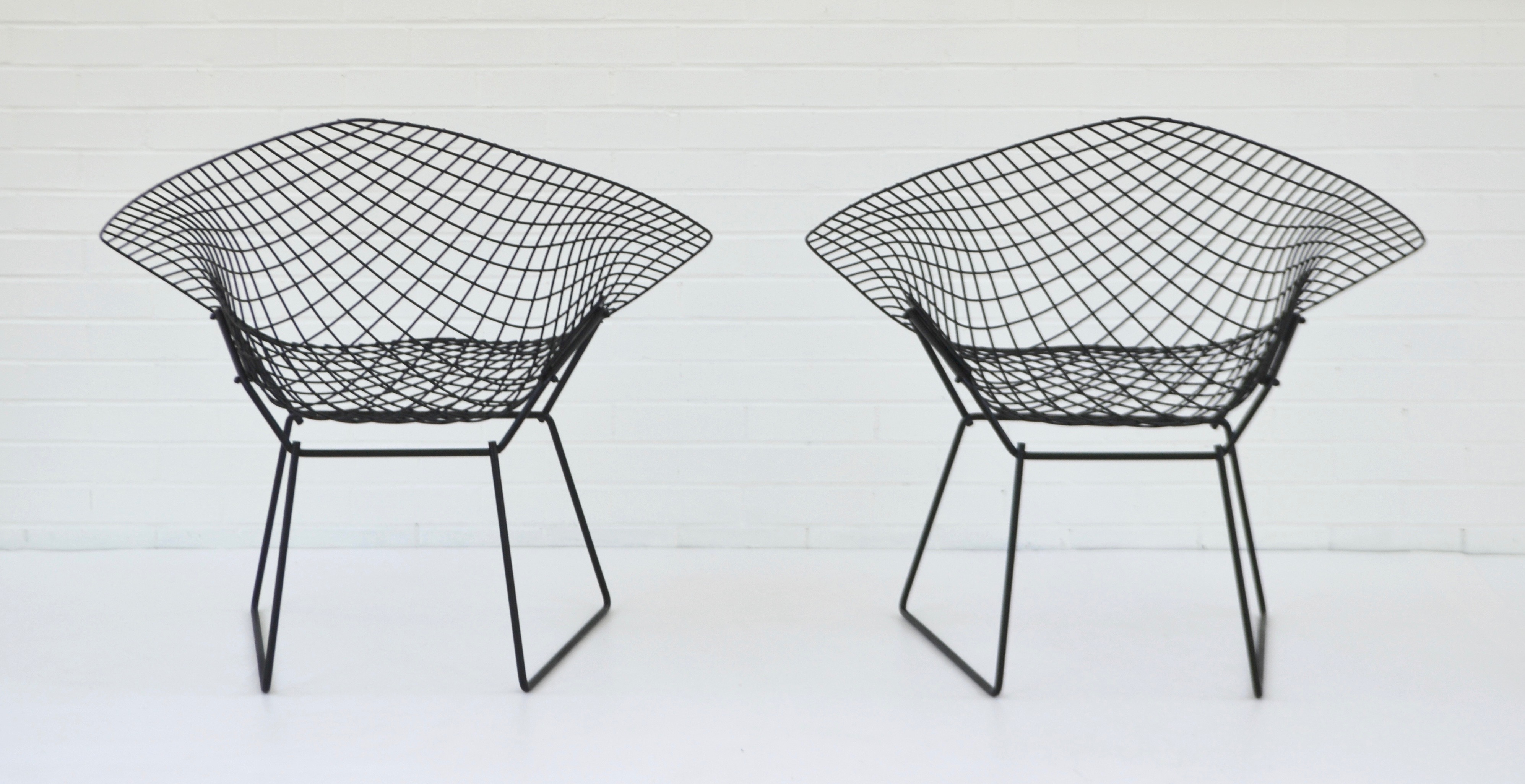 pairofmidcenturydiamondchairsbyharrybertoiapmdgimage7.jpg