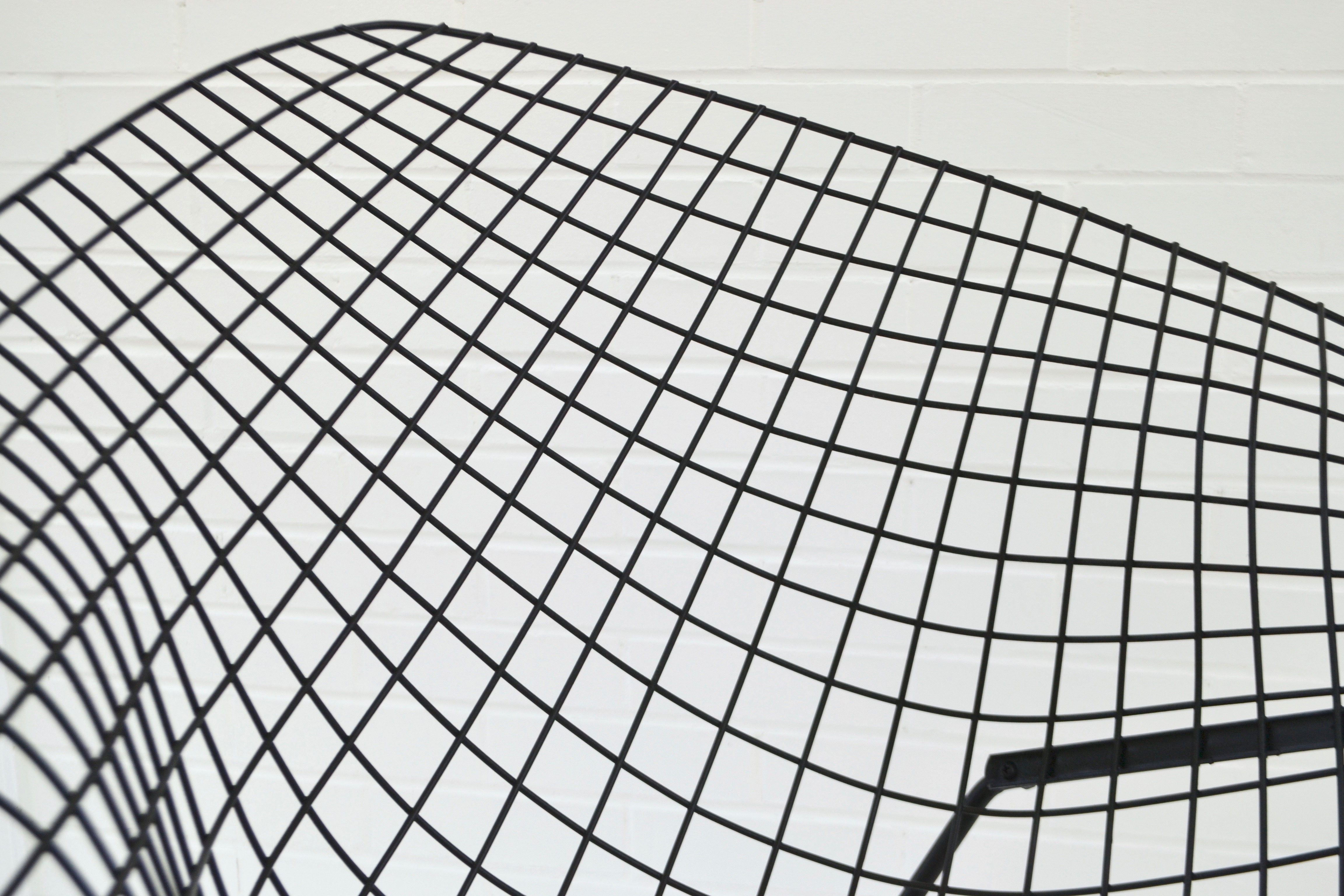 pairofmidcenturydiamondchairsbyharrybertoiapmdgimage9.jpg